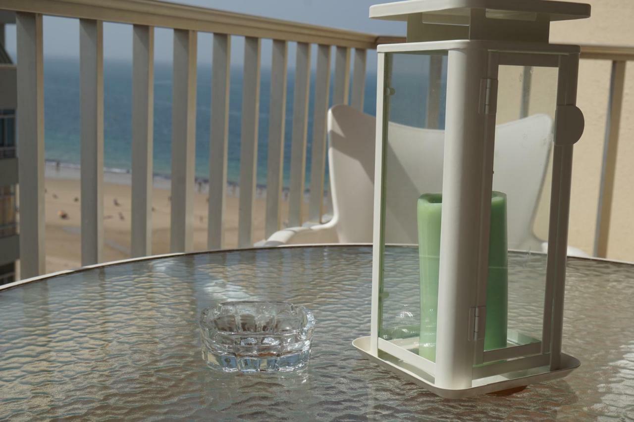 Apartamento La Mar De Cerca. Terraza Vistas Mar. 1ª Linea Playa Cádiz Buitenkant foto